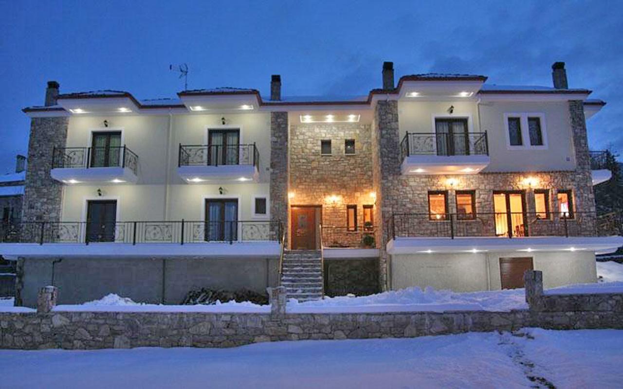 Filoxenia Hotel Koutsodimos Exterior photo